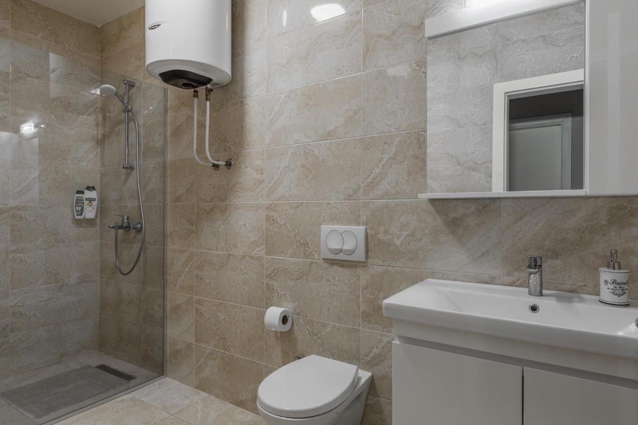 Bleri Apartment, 2 Bedroom, Free Parking Pristina Exterior photo